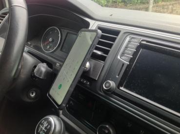 Preview: RS-Mount, fahrzeugspezifischer Handyhalter passend für VW T6 ab Baujahr 2015, Made in Germany